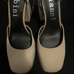 High Heeled Shoes 
