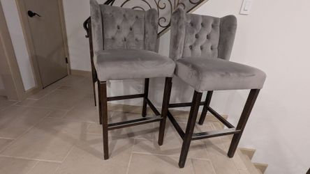 Tufted Velvet Bar Stools