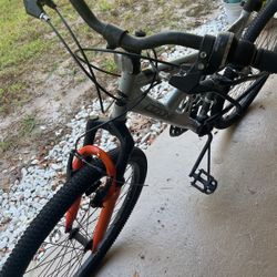 Mountain Bike 