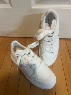 Women’s shoes