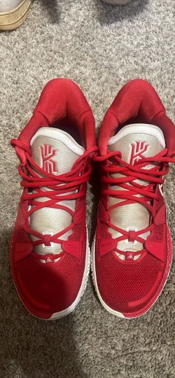 Nike Kyrie 7 Basketball Sneakers
