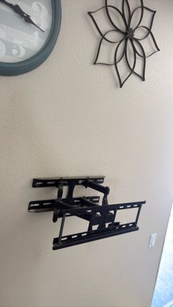tv mount