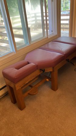 massage therapy table