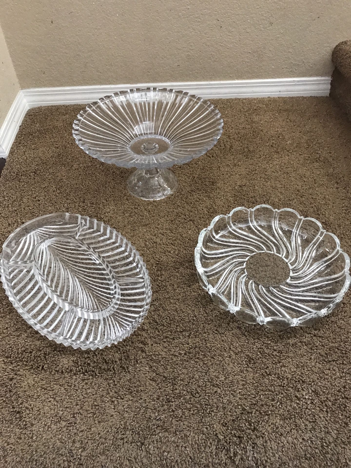 Glass serving dish/platter