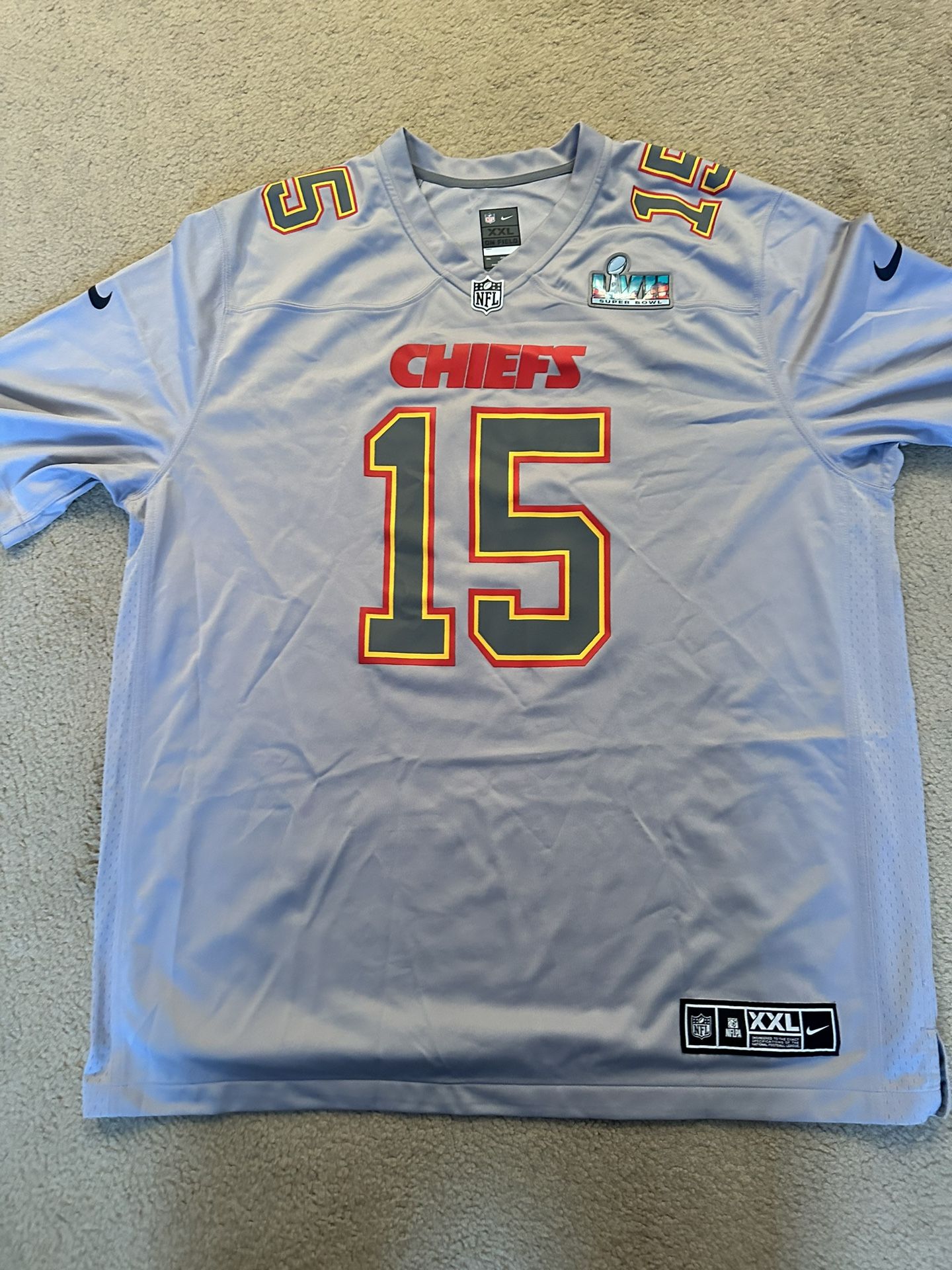 Kansas City Chiefs Patrick Mahomes NIKE Super Bowl LVII Jersey - XXL for  Sale in Chicago, IL - OfferUp