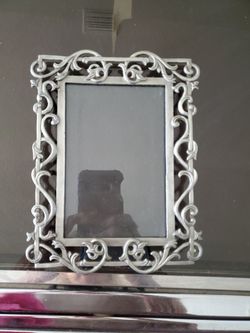Assorted Picture Frames $5 each  see 12 Pictures $5 each