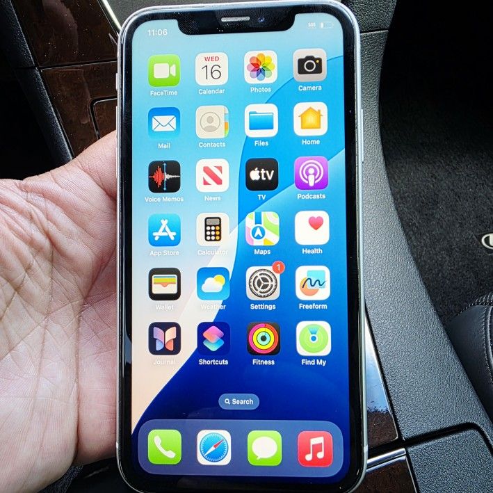 For T-MOBILE and METRO ONLY iPhone XR 64GB Good Condition