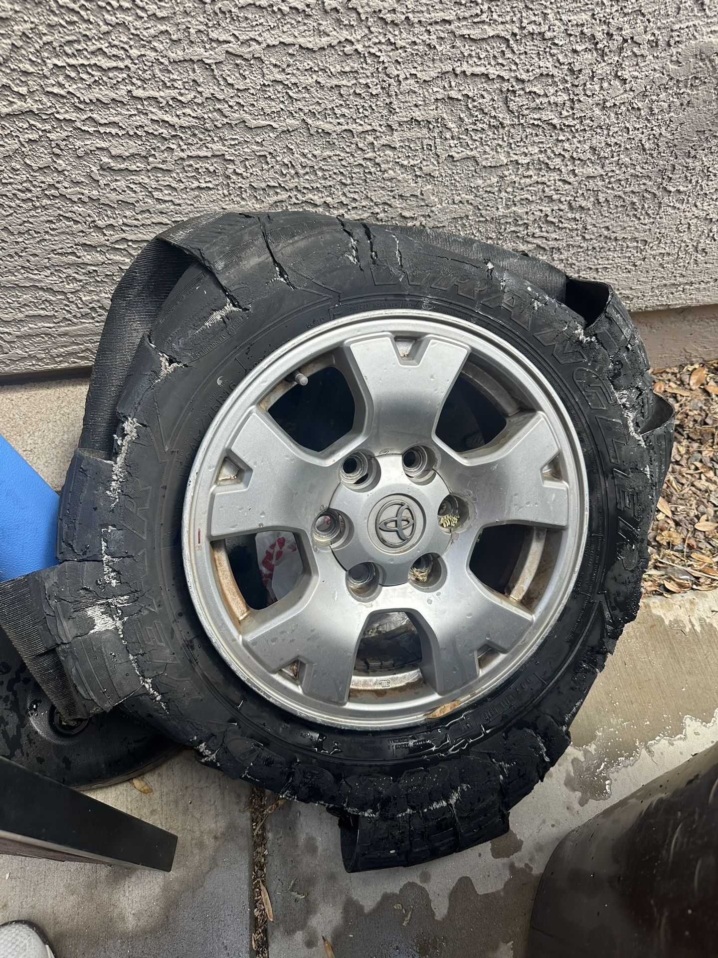 Tacoma Oem Rim 17”