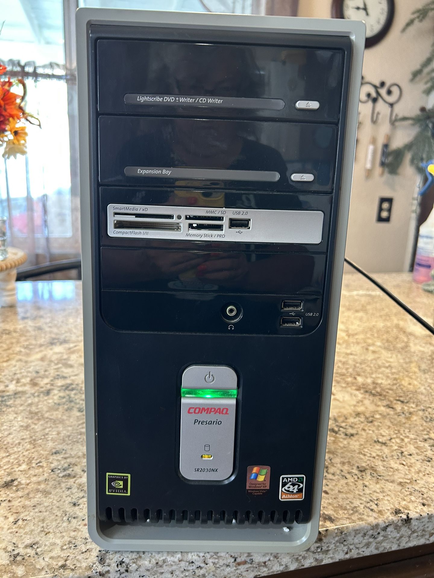 Compaq Presario SR2030NX Computer