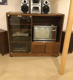 Entertainment center