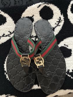 Gucci girl sandals size 7