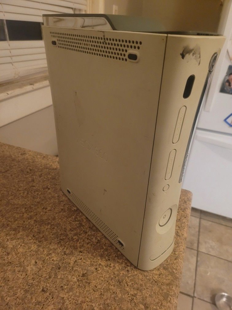 USED Xbox 360 NO HDMI PORT! for Sale in Elyria, OH OfferUp
