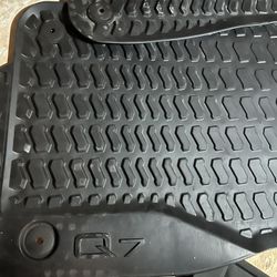 Audi Q7 All Weather Mats