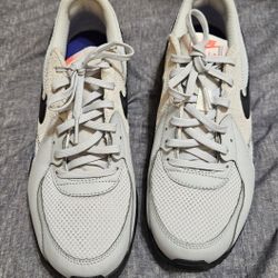 Used Nike Air Max Excee CD4165 015, Men's Size 8 (NO ORIGINAL BOX)