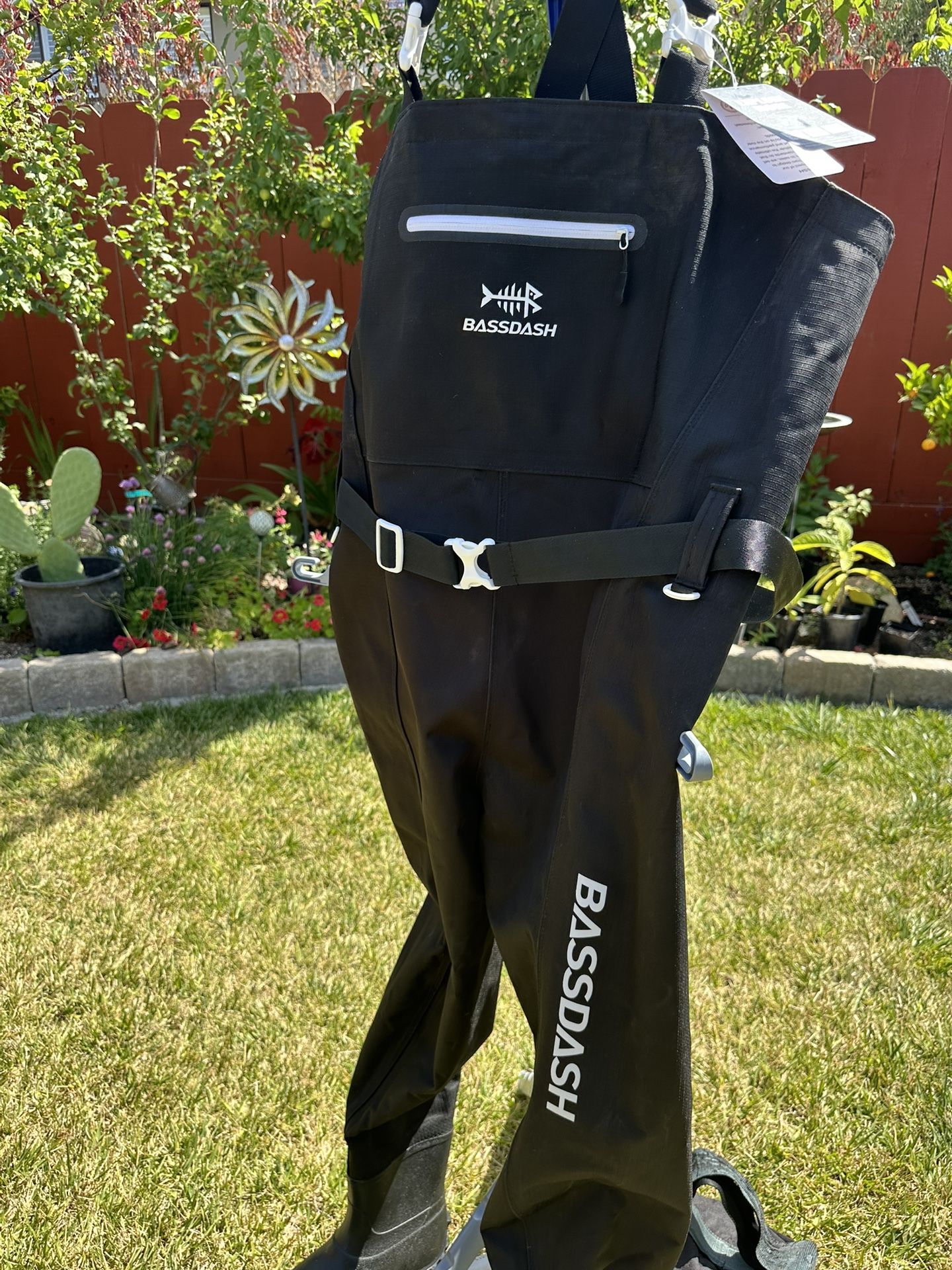 Fishing Waders - NEW Perfect For Surf Fishing Perch And Stripers