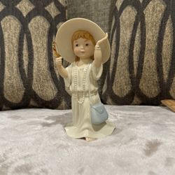 LENOX LITTLE GIRL CHINA FIGURINE