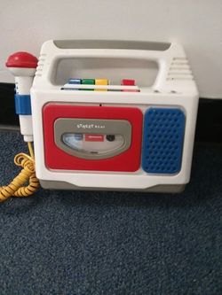 Street Beat cassette recorder with sing along mic