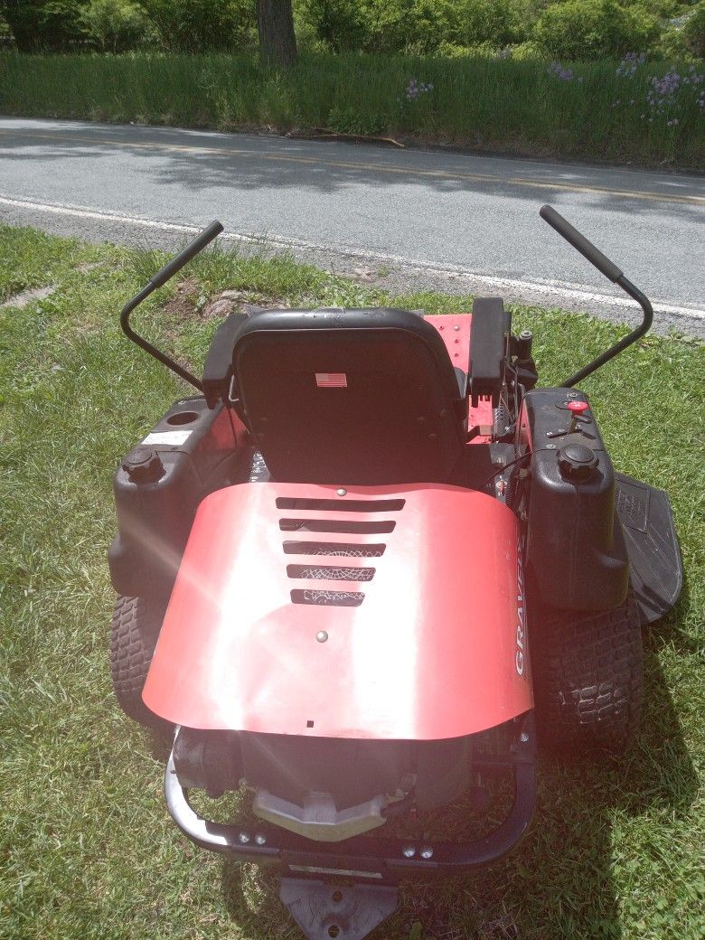 Gravely Zero Turn Mower Zt 1740