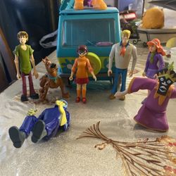 Scooby Doo figures 