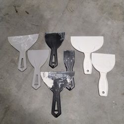 Plastic Putty Knives