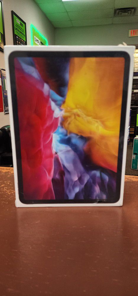Brand New Ipad Pro 11" 1Tb WiFi Comes With 12 Months Apple Warranty