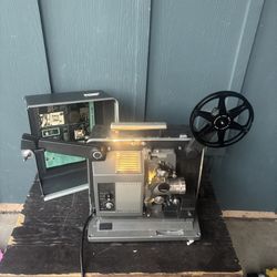 Vintage Bell & Howell FilmoSound Movie Projector Model #535 / 16mm WORKS