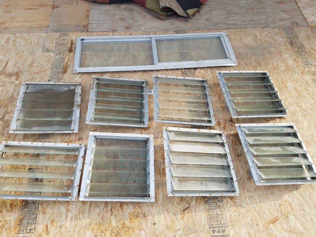 Vintage trailer windows, Jalousie windows