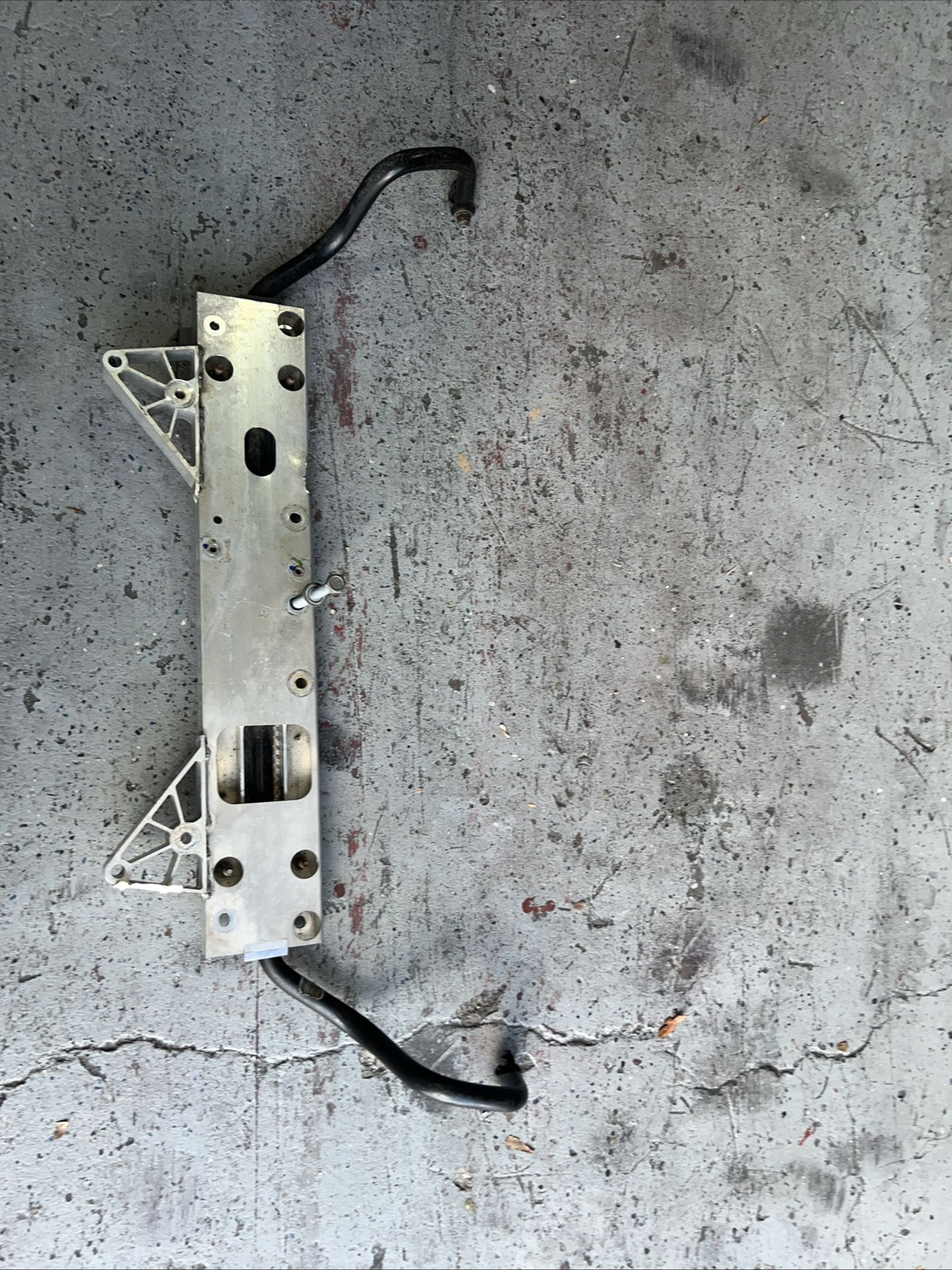 CHRYSLER PACIFICA FRONT SUSPENSION UPPER CROSSMEMBER MOUNT BRACKET OEM 2017-23