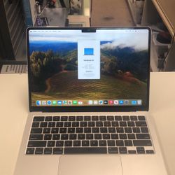 Apple MacBook Air 13 Inch M2 2022