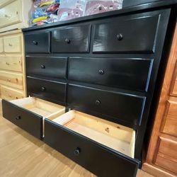 Nine Drawers Dresser 