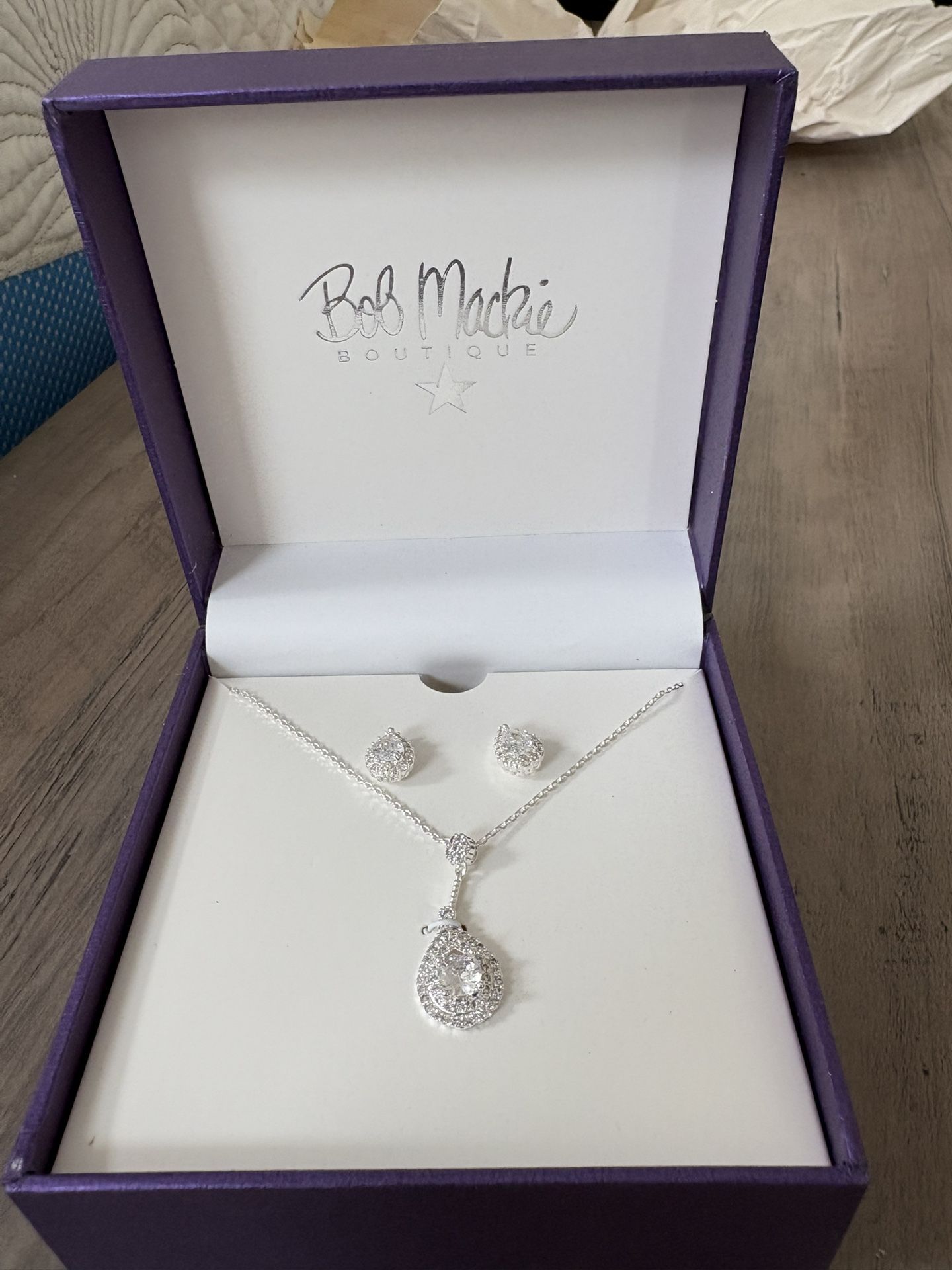 NEW Bob Mackie Silver tear drop pendant and earrings set
