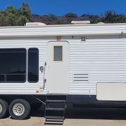 2007 Forest River 5th Wheel Toyhauler 