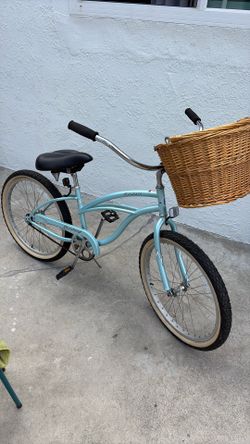 sixthreezero Urban Lady Beach Cruiser Bike
