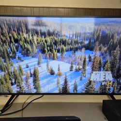 Samsung 43" Smart TV