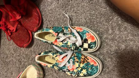slight used ,mud brand size 4