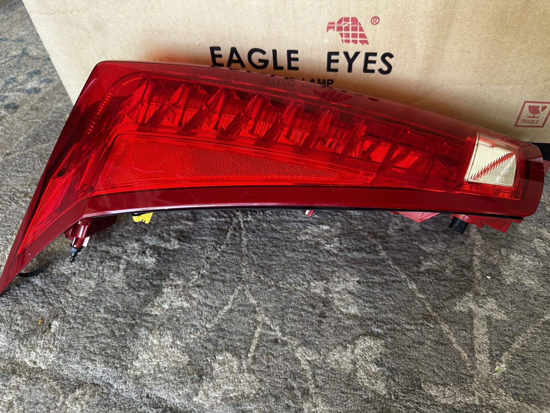2010-2016 Cadillac Srx Taillight