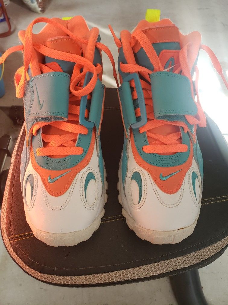 Deions (Air Max Speed Turf) Men Size 8 $75