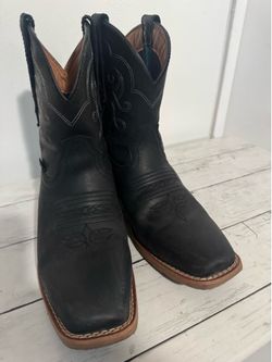 Woman’s cowboy boots