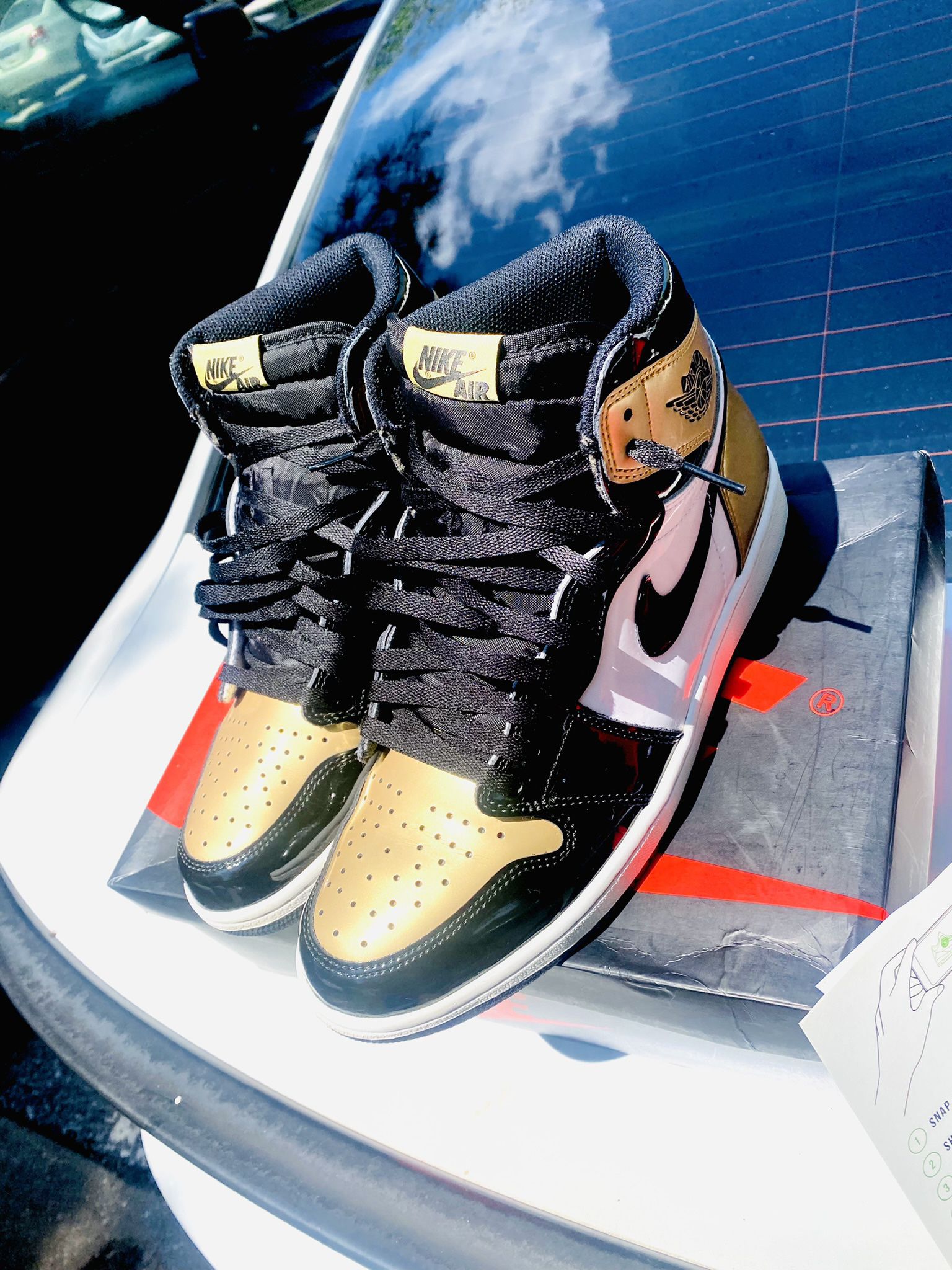 Air Jordan 1 High Gold Toe OG