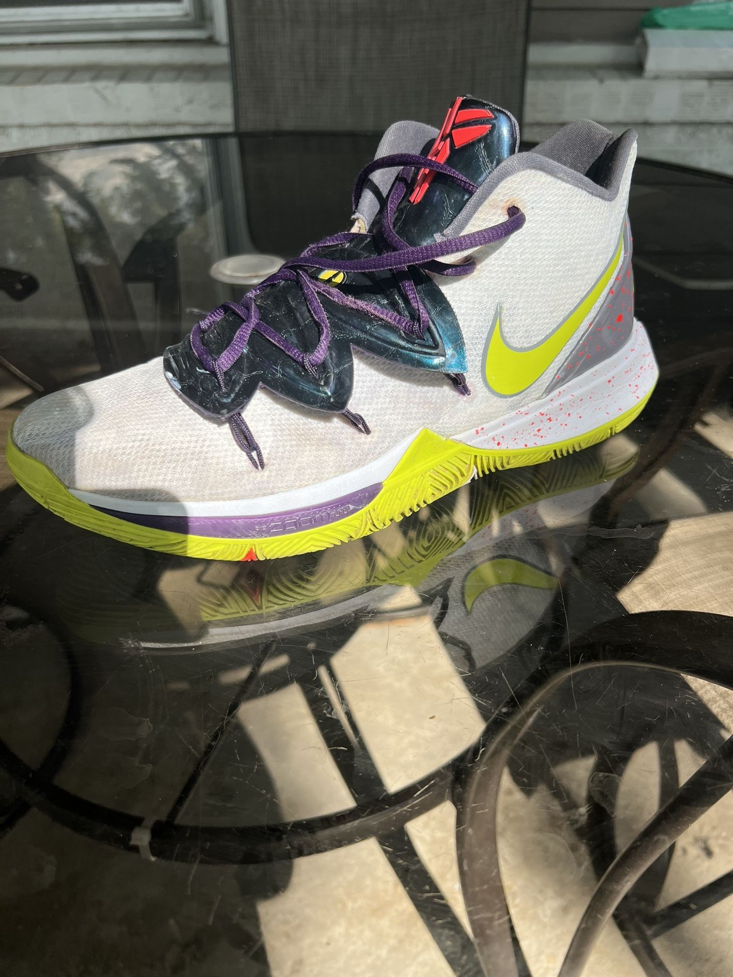 Kyrie 5”mamba mentality”