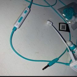 Earbuds