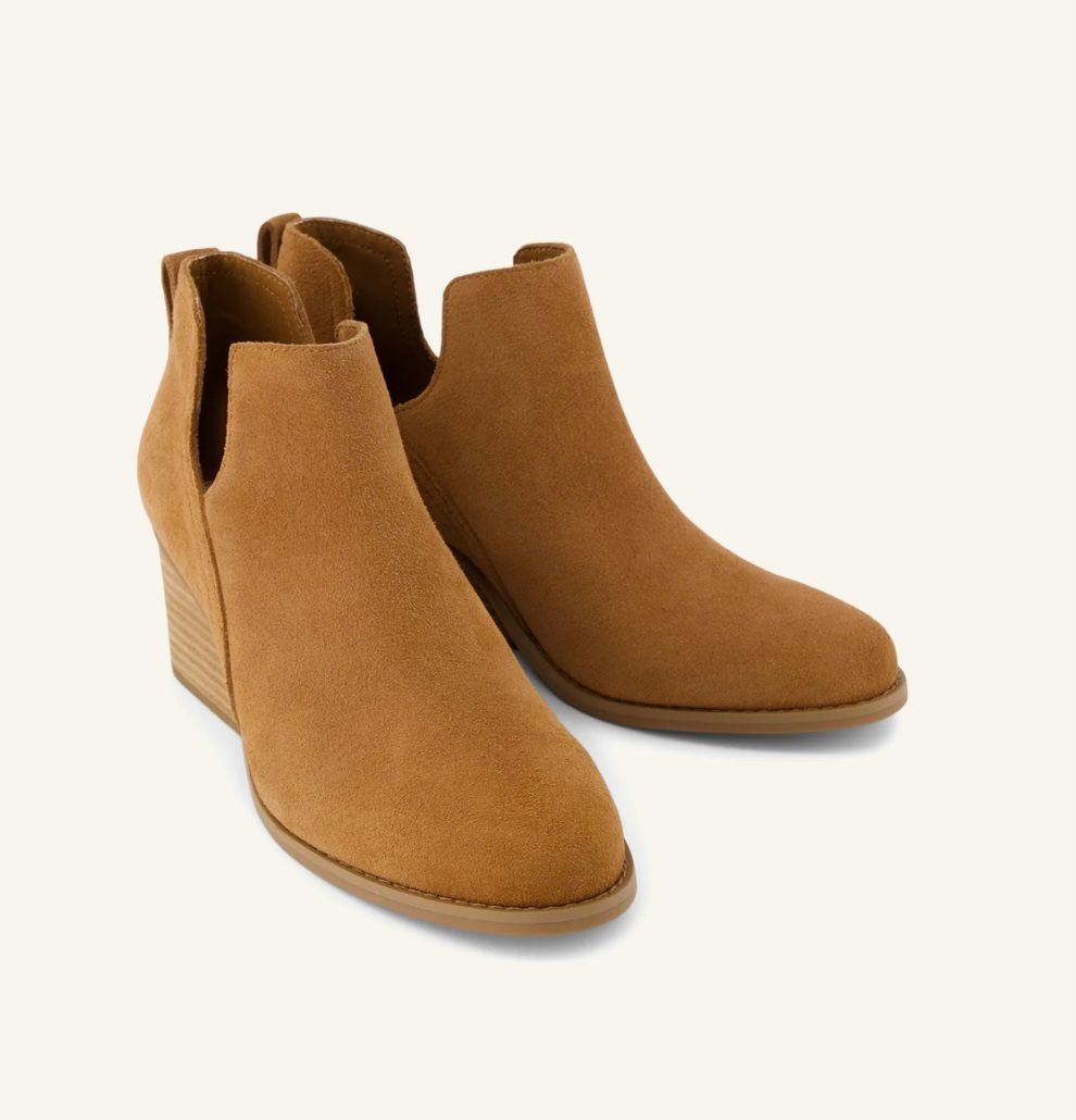 BRAND NEW - Tom’s Gwen Brown Suede Wedge Boot Size 9.5