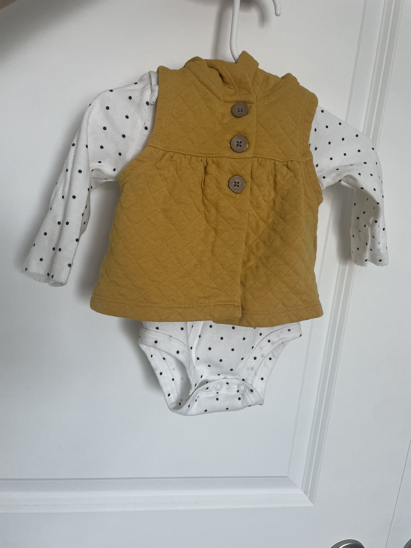 Carter’s Baby Clothes - 6 Months 