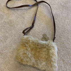 Soft Furry Purse, Perfect For Winter! Hawaii Ring Is Gift For Bonus!