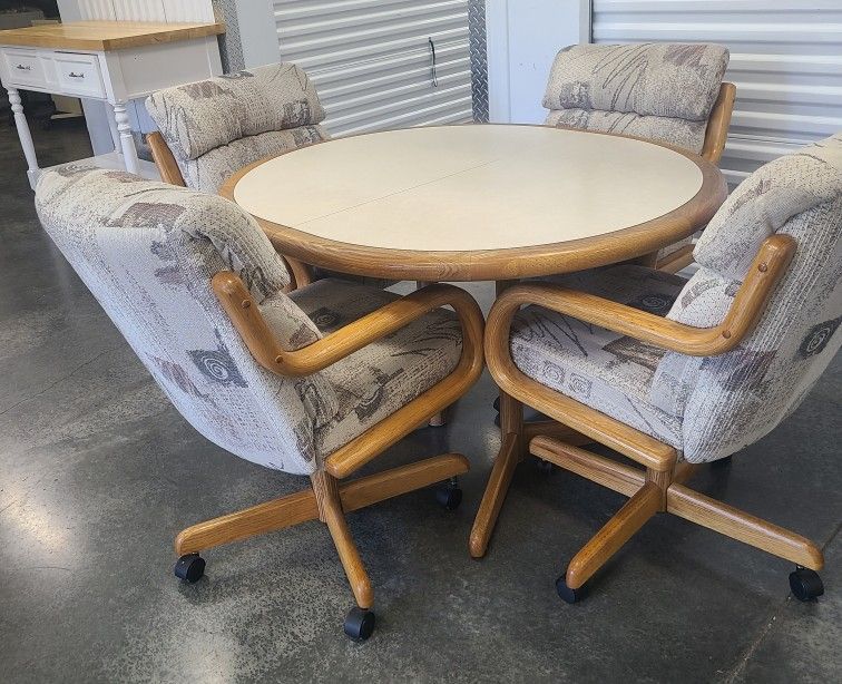 Vintage Dining Table 4 Padded Chairs And Leaf