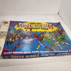 Vintage Marvel Comics Super Heroes Strategy Game 80's Spider Iron Captain Thor