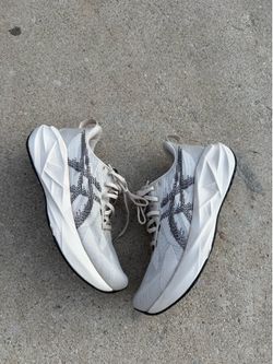 Running shoes