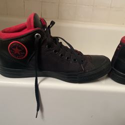 Black & Red Converse Size 7m/9w
