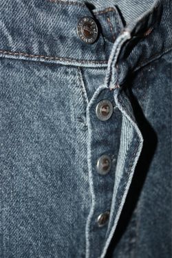 Levi’s jeans Silvertab men’s 36x32 but actual is 35x33 button fly
