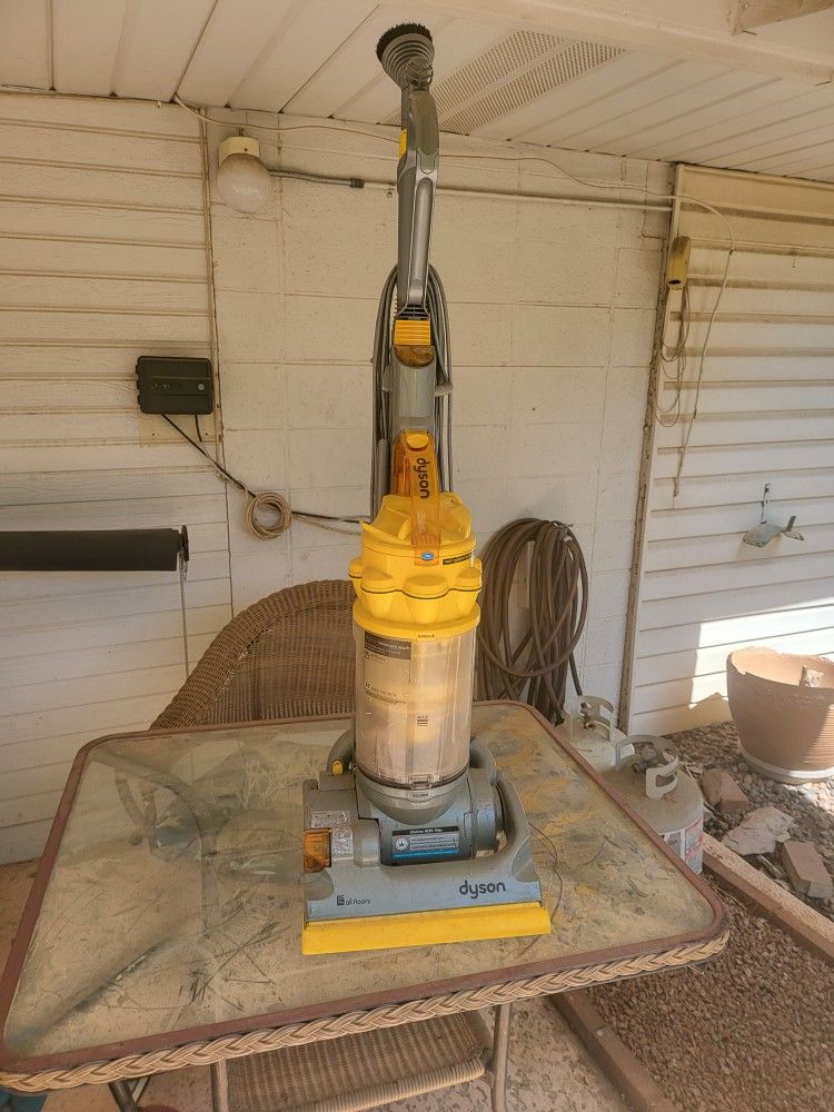 Vacuum Cleaner